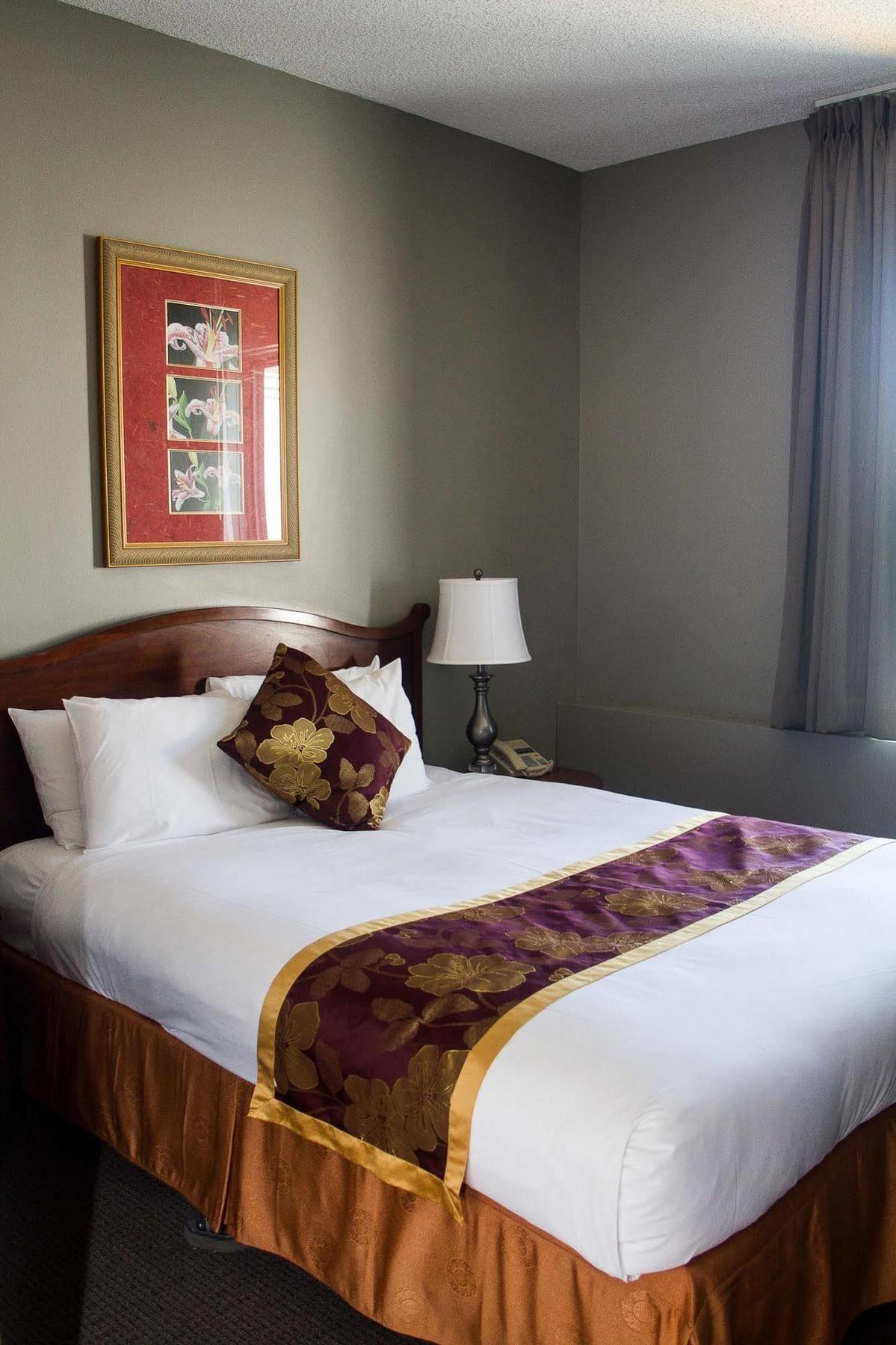 King Edward Hotel 2*